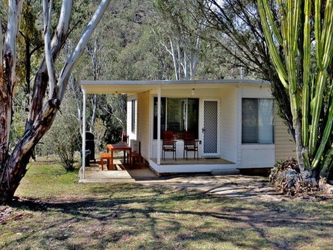 Capertee Cottage - Accommodation Mount Tamborine 0