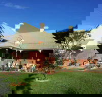 Charming Country Stop B and B - Accommodation Mount Tamborine