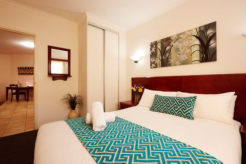 Coffee House Apartment Motel - Accommodation Mount Tamborine 0
