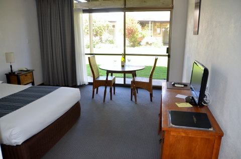 Coonawarra Motor Lodge - Accommodation Mount Tamborine 1