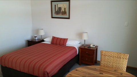 Coonawarra Motor Lodge - Accommodation Mount Tamborine 2