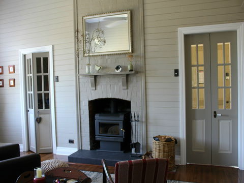 Fosterton School House - Accommodation Mount Tamborine 2
