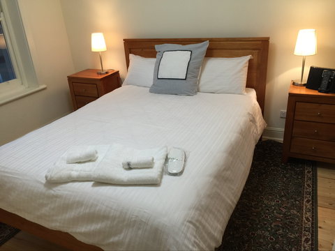 MacDonnell House, Naracoorte - Accommodation Mount Tamborine 2