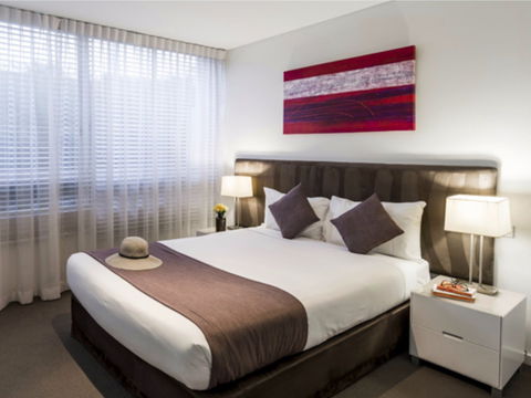 Oaks Nelson Bay Lure Suites - Accommodation Mount Tamborine 0