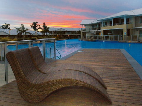 Oaks Port Stephens Pacific Blue Resort - Accommodation Mount Tamborine 0