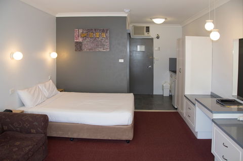 Port Aloha Motel - Accommodation Mount Tamborine 1