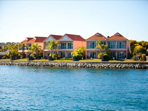 Port Lincoln Waterfront Apartments - Accommodation Mount Tamborine 2