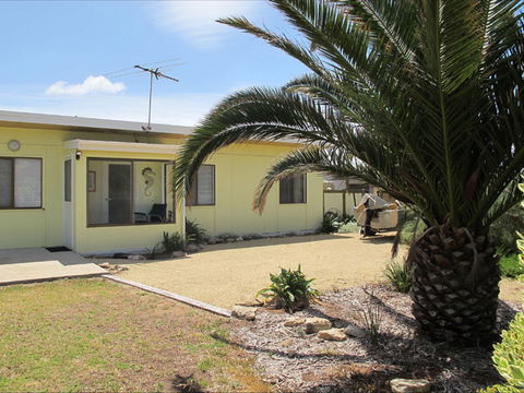 Seahorse Beach Shack - Accommodation Mount Tamborine 0