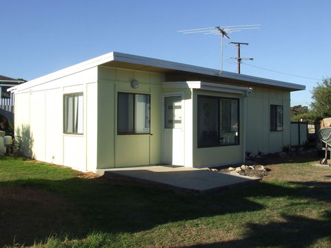 Seahorse Beach Shack - Accommodation Mount Tamborine 2