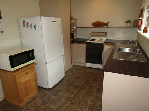 Shack 93 - Accommodation Mount Tamborine 1