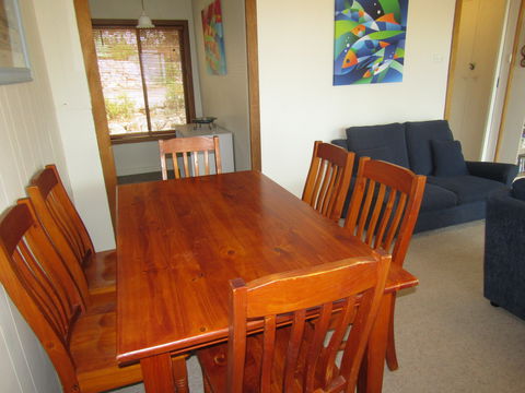 Shack 93 - Accommodation Mount Tamborine 2