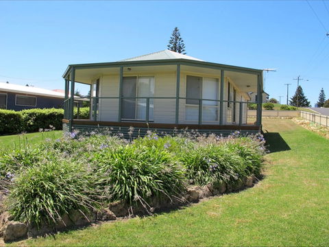 Sims Holiday Home - Accommodation Mount Tamborine 0