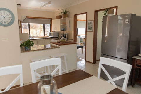 Taranaki Beach Unit - Accommodation Mount Tamborine 0