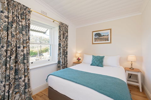 The Other House - Accommodation Mount Tamborine 2