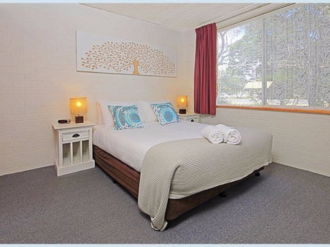 The Lodge Broulee - Accommodation Mount Tamborine 0