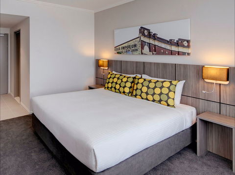 Travelodge Hotel Bankstown Sydney - Accommodation Mount Tamborine 1