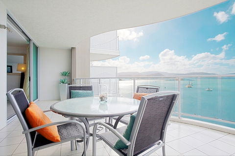At Marina Shores - Accommodation Mount Tamborine 0