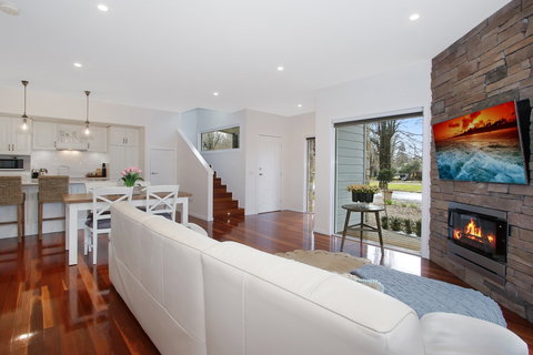 Beyond Bliss Guesthouse Two - Accommodation Mount Tamborine 0