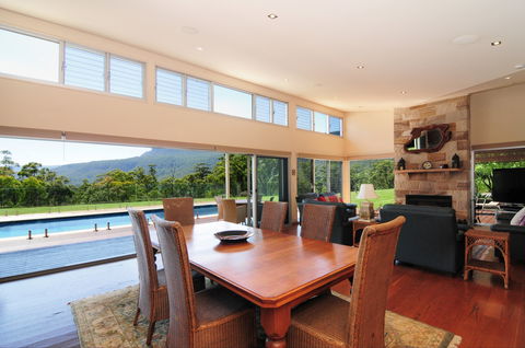 Bottlebrush Lodge - Accommodation Mount Tamborine 1