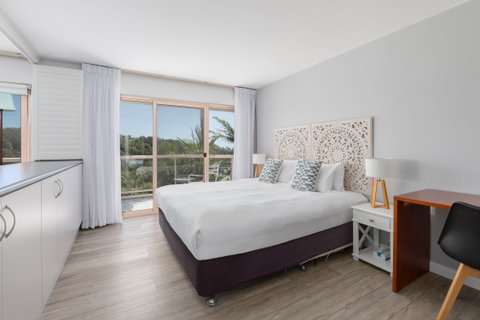 Charlesworth Bay Beach Resort - Accommodation Mount Tamborine 0
