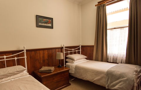 Creek Cottage Walhalla - Accommodation Mount Tamborine 2