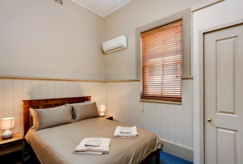 McCulloch's Rest - Accommodation Mount Tamborine 1