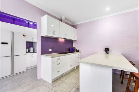McKinnon's Holiday Home - Accommodation Mount Tamborine 1