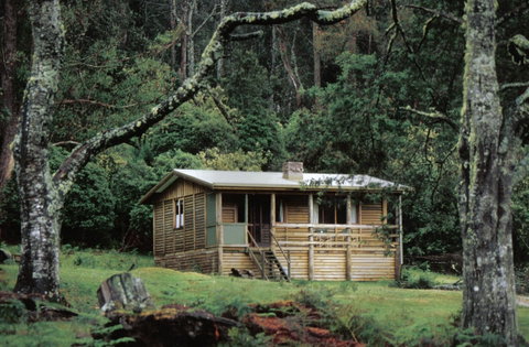 Mountain Valley Wilderness Holidays - Accommodation Mount Tamborine 1