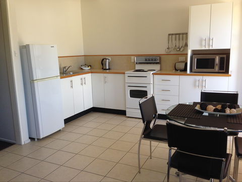 Palm View Holiday Apartments - Accommodation Mount Tamborine 2