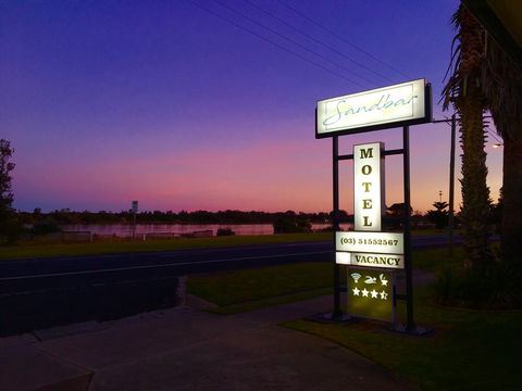 Sandbar Motel Lakes Entrance - Accommodation Mount Tamborine 0