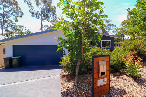Sunset On Lake Point - Accommodation Mount Tamborine 0