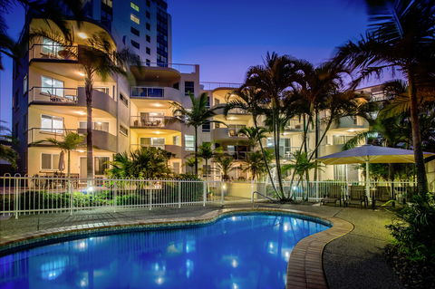 The Burlington Holiday Apartments - Accommodation Mount Tamborine 2