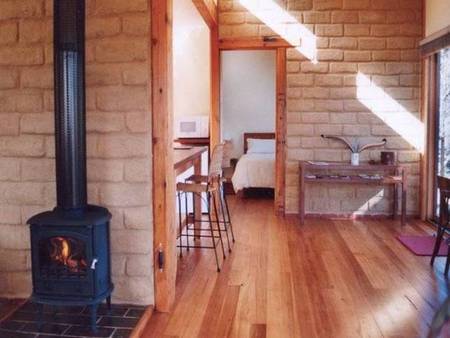 Lyrebird Cottages - Accommodation Mount Tamborine 4