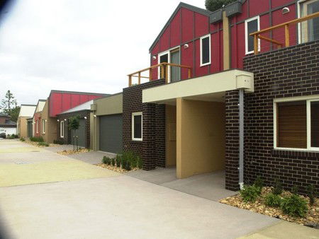 The Lakes Apartments - Accommodation Mount Tamborine 0
