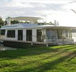 Cloud 9 Houseboats - Accommodation Mount Tamborine