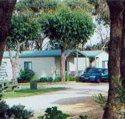 The Lakes Beachfront Holiday Retreat - Accommodation Mount Tamborine