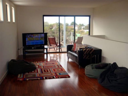 Yolla - Accommodation Mount Tamborine 3