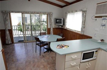 Melbourne Big4 Holiday Park - Accommodation Mount Tamborine 2