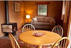 Blue Wren Cottage - Accommodation Mount Tamborine 3