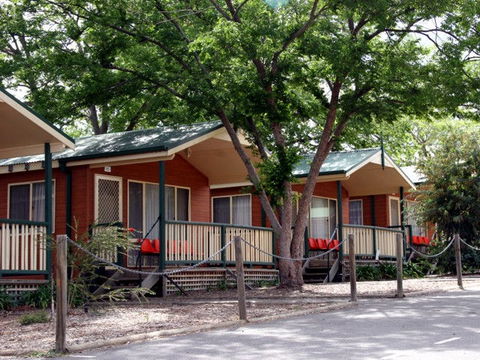 Canberra Carotel Motel - Accommodation Mount Tamborine 2