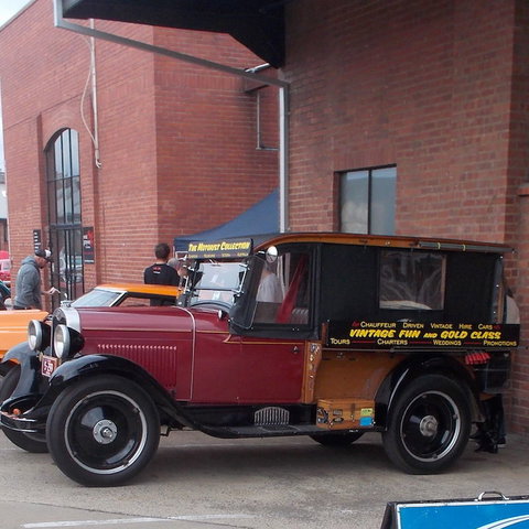 Vintage Fun Hire Cars - Accommodation Mount Tamborine 0