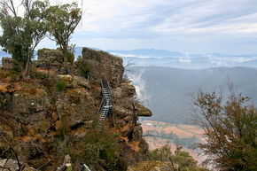 Power's Lookout - Accommodation Mount Tamborine 0
