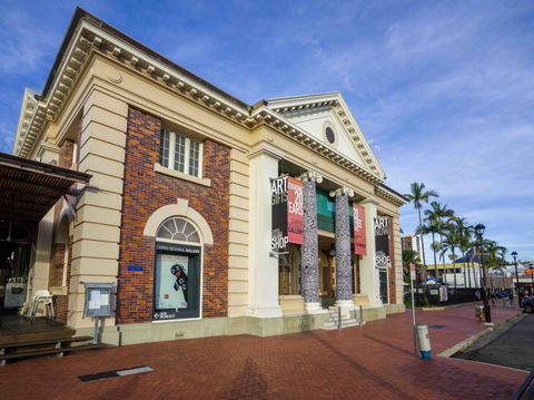 Cairns Regional Gallery - Accommodation Mount Tamborine 9