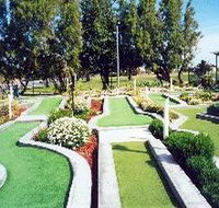 West Beach Mini Golf - Accommodation Mount Tamborine