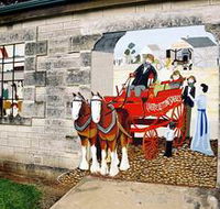 Millicent Murals - Accommodation Mount Tamborine