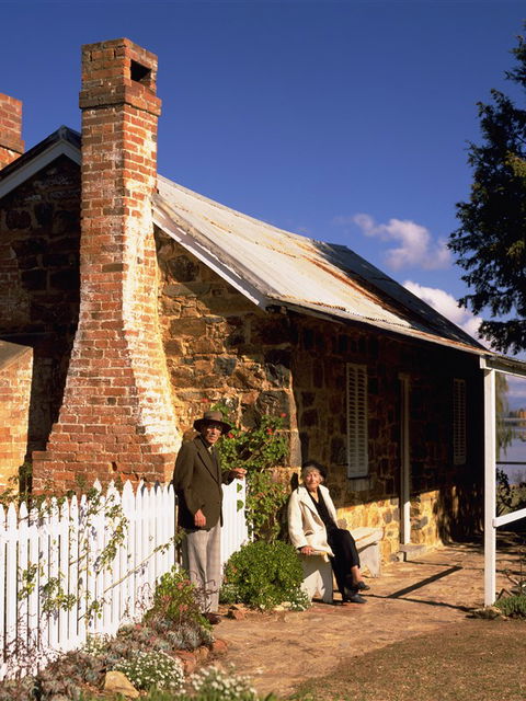 Blundells Cottage - Accommodation Mount Tamborine 0