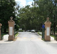 Kalinga Park Memorial - Accommodation Mount Tamborine