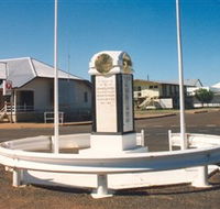 Cloncurry War Memorial - Accommodation Mount Tamborine