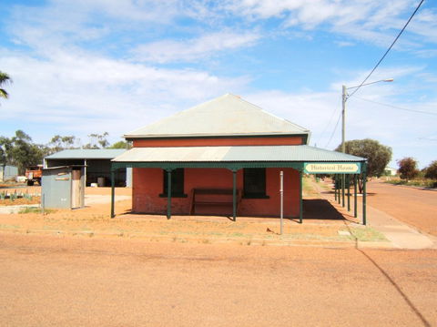 Leahy Historical House - Accommodation Mount Tamborine 5