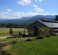 Ringer Reef Winery - Accommodation Mount Tamborine